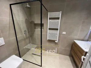 Prodej bytu 2+kk, Durres, Albánie, 56 m2