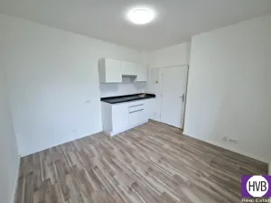 Prodej bytu 1+kk, Praha, Zbuzanská, 15 m2