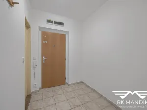 Pronájem bytu 1+kk, Hostivice, Za Mlýnem, 29 m2
