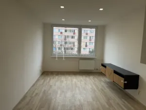 Pronájem bytu 2+kk, Kladno - Kročehlavy, Ústecká, 41 m2