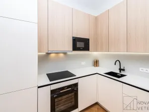 Prodej bytu 2+kk, Praha - Žižkov, Víta Nejedlého, 49 m2