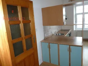 Pronájem bytu 2+1, Tábor, Chýnovská, 72 m2