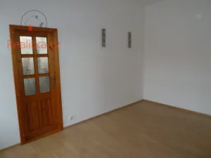 Pronájem bytu 2+1, Tábor, Chýnovská, 72 m2