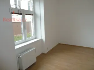 Pronájem bytu 2+1, Tábor, Chýnovská, 72 m2