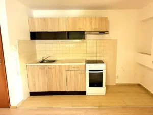 Pronájem bytu 2+kk, Jablonec nad Nisou, Rybářská, 32 m2