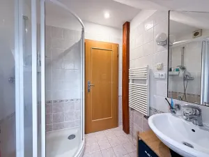 Pronájem bytu 2+1, Praha - Břevnov, Hošťálkova, 98 m2