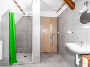 Prodej bytu 3+kk, Studená, nám. Sv. J. Nepomuckého, 117 m2