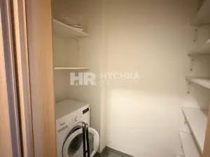 Pronájem bytu 2+kk, Praha - Nusle, Bartoškova, 57 m2