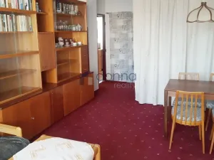 Pronájem bytu 3+1, Praha, Na stezce, 65 m2