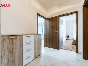 Prodej bytu 2+kk, Praha - Letňany, Kadečkové, 57 m2