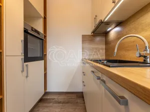 Prodej bytu 1+kk, Praha - Prosek, Lovosická, 34 m2