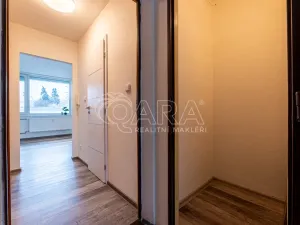 Prodej bytu 1+kk, Praha - Prosek, Lovosická, 34 m2