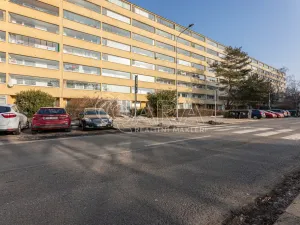 Prodej bytu 1+kk, Praha - Prosek, Lovosická, 34 m2