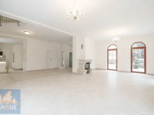 Pronájem vily, Praha - Nebušice, Nebušická, 243 m2