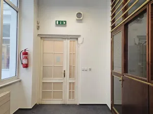 Pronájem kanceláře, Plzeň, náměstí Republiky, 125 m2