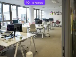 Pronájem kanceláře, Praha - Karlín, Sokolovská, 311 m2