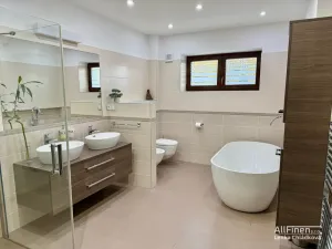 Prodej rodinného domu, Puklice, 231 m2