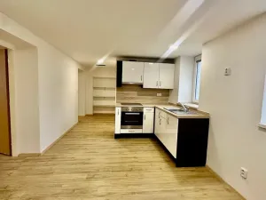 Prodej bytu 2+1, Brno - Komárov, Slunná, 59 m2