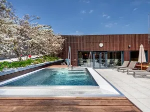 Pronájem kanceláře, Praha - Michle, Vyskočilova, 1500 m2