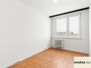 Prodej bytu 3+1, Praha - Petrovice, Rezlerova, 69 m2