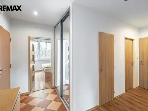 Prodej bytu 3+kk, Praha - Prosek, Jablonecká, 75 m2