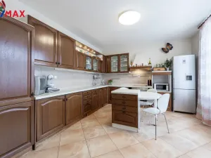 Prodej bytu 3+1, Karlovy Vary, Koptova, 122 m2