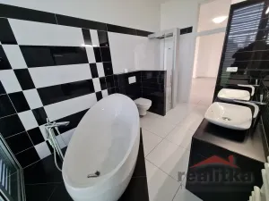 Prodej bytu 3+kk, Opava - Město, Popská, 137 m2