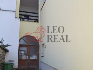 Prodej činžovního domu, Česká Skalice, Husovo náměstí, 467 m2