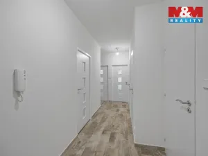 Pronájem bytu 3+1, Hradec Králové - Třebeš, Pod Strání, 77 m2