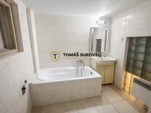 Pronájem bytu 1+1, Vizovice, Palackého Nám., 45 m2