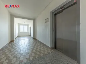 Pronájem bytu 2+kk, Praha - Kamýk, Krhanická, 54 m2