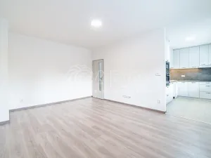 Pronájem bytu 2+1, Kralupy nad Vltavou - Lobeček, Dr. E. Beneše, 53 m2