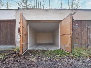Pronájem garáže, Poděbrady, U Bažantnice, 16 m2