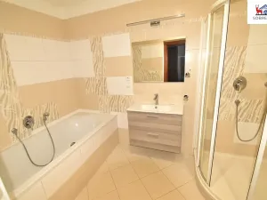 Pronájem bytu 4+1, Teplice, Masarykova třída, 172 m2