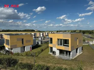 Prodej rodinného domu, Praha - Horní Počernice, Krotitelů, 197 m2