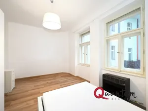 Pronájem bytu 1+1, Praha - Žižkov, Kubelíkova, 39 m2