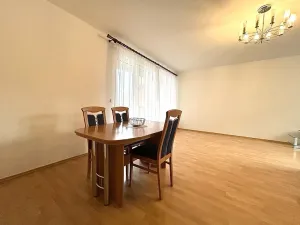 Pronájem bytu 3+kk, Praha - Strašnice, Názovská, 91 m2