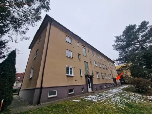 Prodej podílu bytu 3+1, Hostivice, Školská, 61 m2