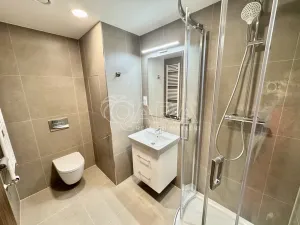 Pronájem bytu 1+kk, Praha - Hloubětín, Poděbradská, 32 m2