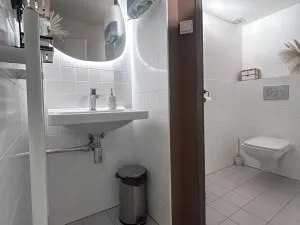 Pronájem obchodního prostoru, Praha - Střešovice, Nad Panenskou, 118 m2