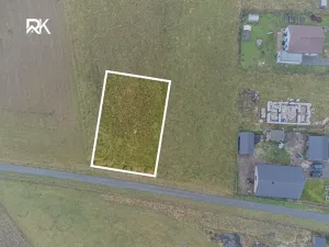 Prodej pozemku pro bydlení, Uhersko, 944 m2