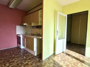 Pronájem bytu 2+kk, Praha - Hloubětín, Kardašovská, 44 m2
