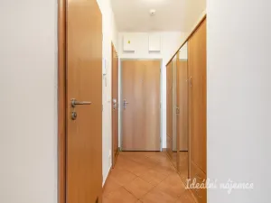 Pronájem bytu 1+kk, Praha - Stodůlky, Přeučilova, 33 m2
