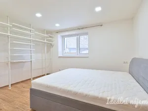 Pronájem bytu 3+kk, Vojkovice, Hlavní, 82 m2