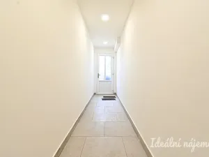 Pronájem bytu 3+kk, Vojkovice, Hlavní, 82 m2