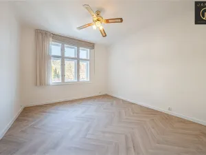 Prodej bytu 4+kk, Praha - Dejvice, V Šáreckém údolí, 175 m2