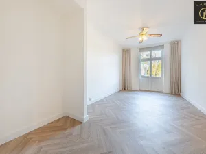 Prodej bytu 4+kk, Praha - Dejvice, V Šáreckém údolí, 175 m2
