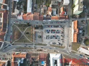 Pronájem obchodního prostoru, Přeštice, Masarykovo nám., 179 m2