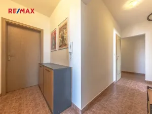 Prodej bytu 4+kk, Praha - Čakovice, Ke stadionu, 82 m2