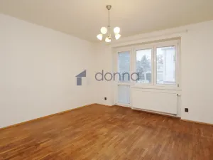 Pronájem bytu 2+1, Praha, Na Farkáně III, 70 m2